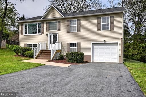 213 BLACK OAK DRIVE - Photo 1