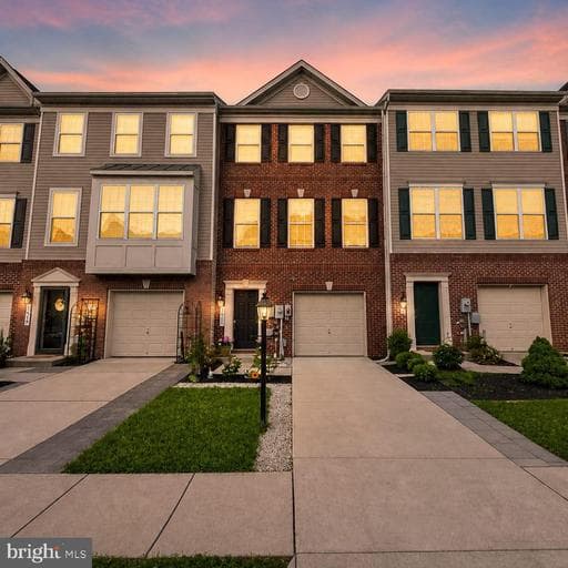 7621 TIMBERCROSS LANE - Photo 1