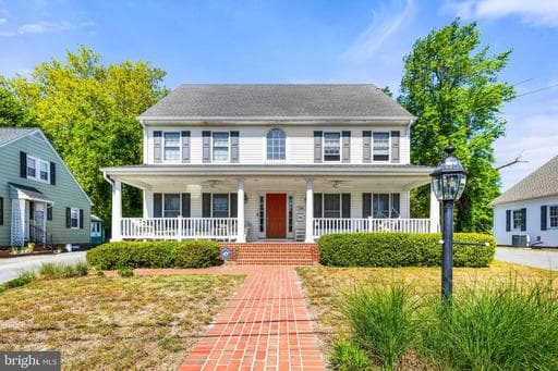 104 HILLSIDE DRIVE - Photo 1