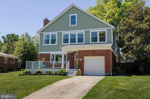 18 S BEAUMONT AVENUE - Photo 1