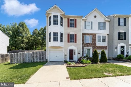 231 MOUNTAIN TERRACE - Photo 1