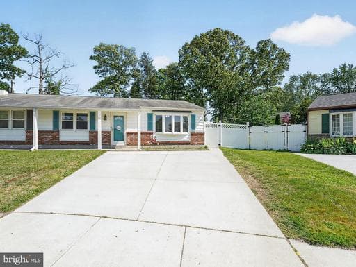1090 NOTLEY COURT - Photo 1