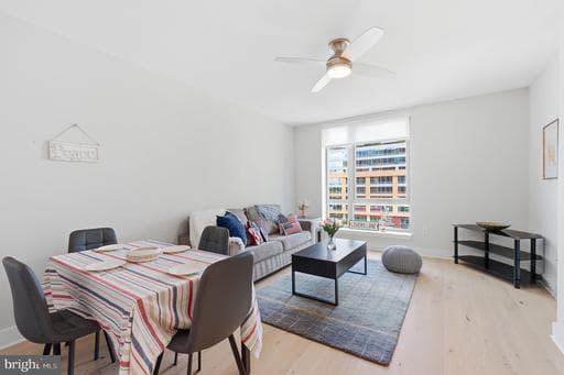 1211 VAN STREET 612