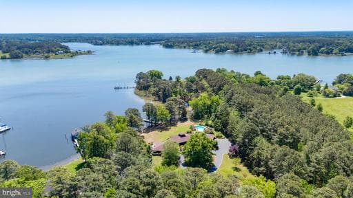 6906 TRAVELERS REST CIRCLE