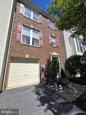 135 Pittman Ct, Stephens City, VA 22655-2889, United States - Photo 1