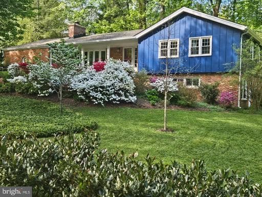 1438 BROOKHAVEN DRIVE - Photo 1