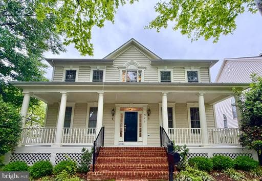 311 WATKINS CIRCLE - Photo 1