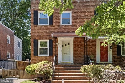 1710 N CLIFF STREET - Photo 1