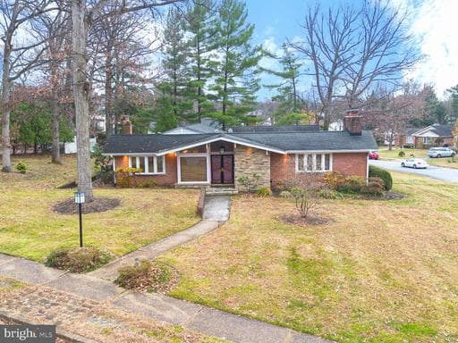 2127 Fernglen Way, Catonsville, MD 21228-3757, United States - Photo 1