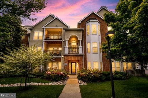 4129 FOUNTAINSIDE LANE 104 - Photo 1