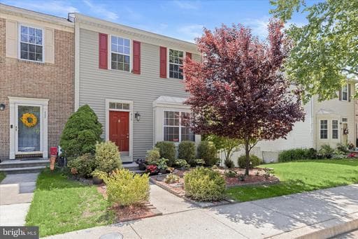 610 MARIANNE LANE - Photo 1