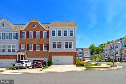 44955 Bishop Ter, Ashburn, VA 20147-2968, United States - Photo 1