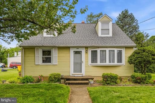 306 CLIFTON AVENUE