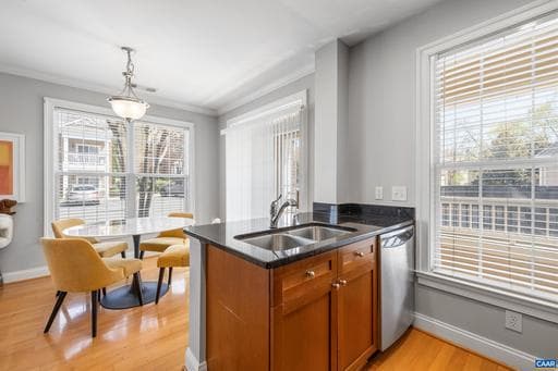 1051 GLENWOOD STATION LN #102,CHARLOTTESVILLE,VA,22901,ALBEMARLE
