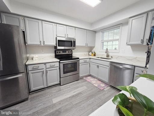 9914 GRAPEWOOD COURT - Photo 1