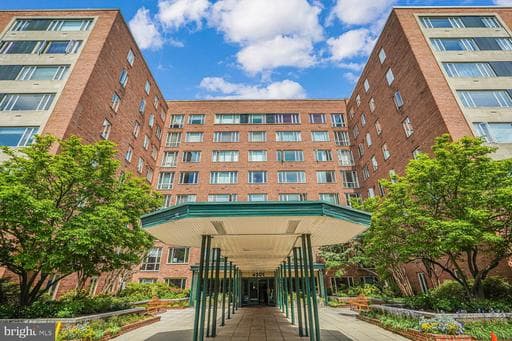 4301 MASSACHUSETTS AVENUE 6008 - Photo 1