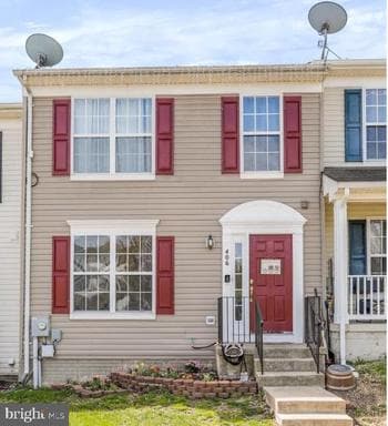 406 Pendleton Ln, Strasburg, VA 22657-2182, United States - Photo 1