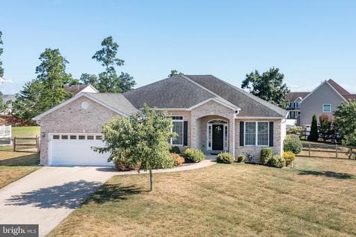112 WALES COURT - Photo 1