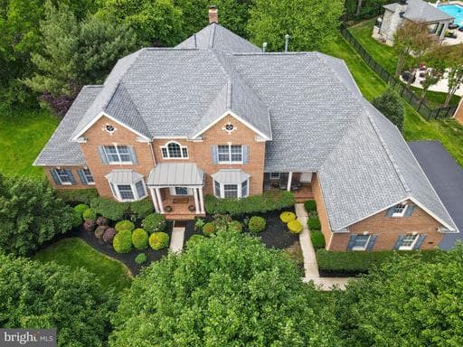 15038 Walking Stick Way, Haymarket, VA 20169-3115, United States - Photo 1