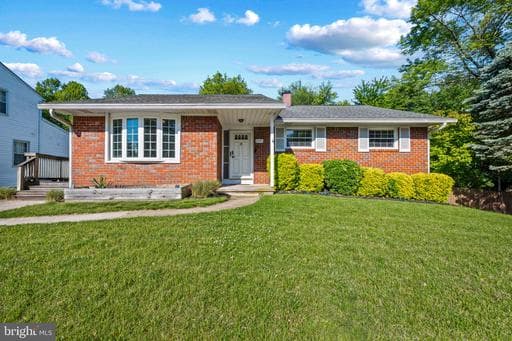8091 PHIRNE ROAD - Photo 1
