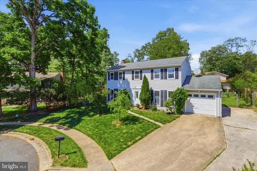211 WHISPERING WIND COURT - Photo 1