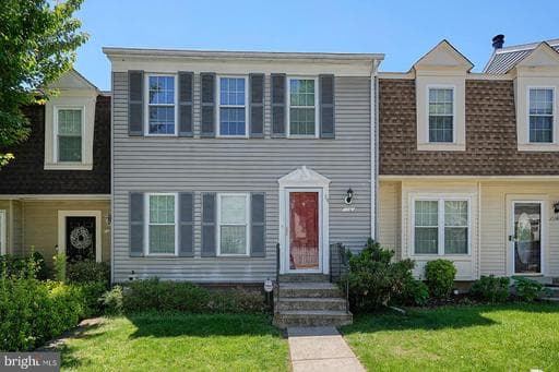 14 CHERRY BEND COURT - Photo 1