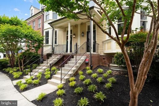 24 Maxwell Sq, Frederick, MD 21701-6167, United States - Photo 1