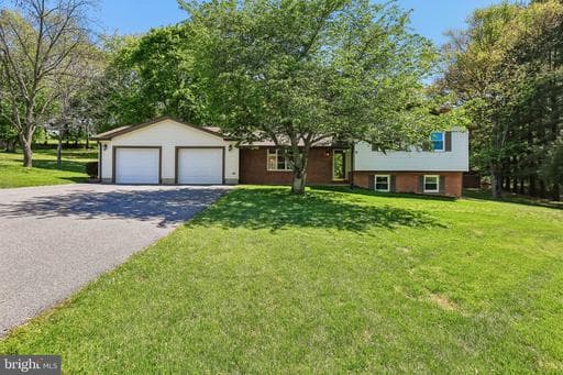 1107 KING ARTHUR COURT - Photo 1
