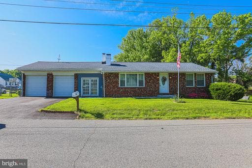 7933 34TH STREET - Photo 1