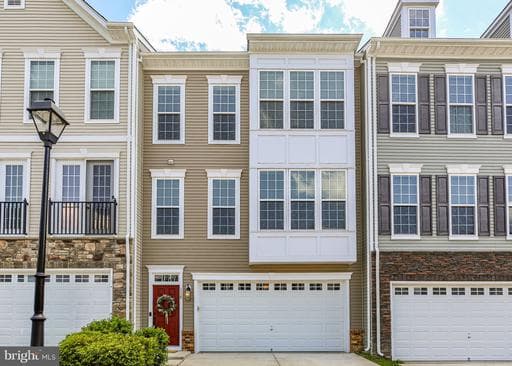 118 THRESHER LANE - Photo 1