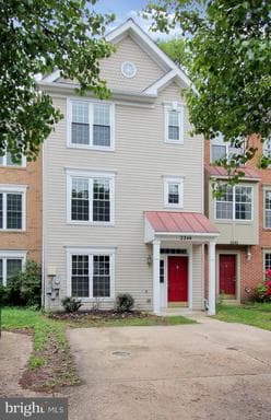 2244 COMMISSARY CIRCLE - Photo 1