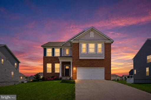 721 SCARLET SKY DRIVE - Photo 1