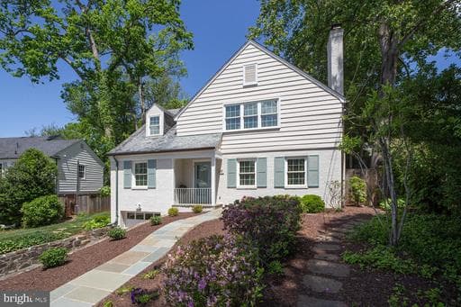 5603 WOOD WAY - Photo 1