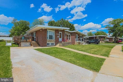 6649 CHIPPEWA DRIVE - Photo 1