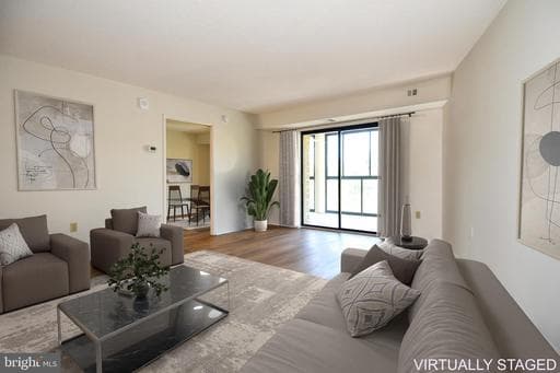 15101 INTERLACHEN DRIVE 1-526
