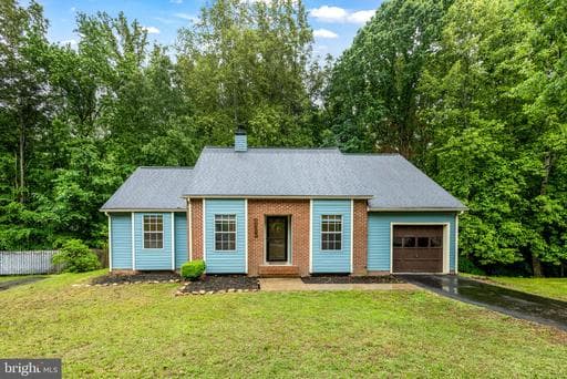 10907 CRESTWOOD DRIVE - Photo 1