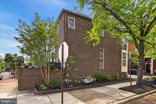 902 ORONOCO STREET - Photo 1