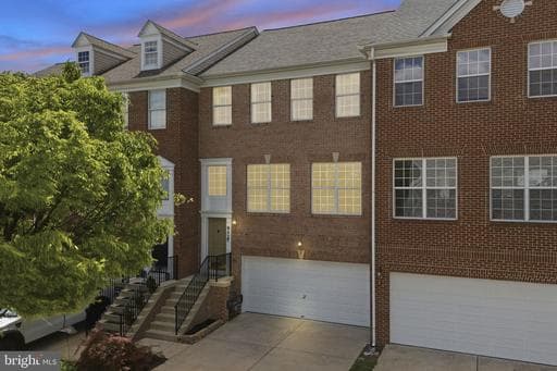 952 CREEK PARK ROAD - Photo 1