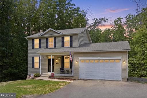 13601 ROUND HILL ROAD - Photo 1