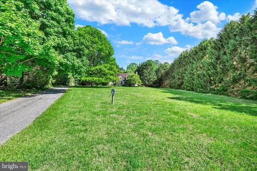 7 QUAIL WOOD COURT - Photo 1