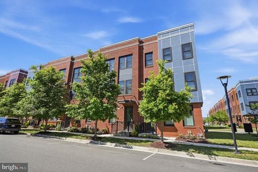 9146 Power House Rd, Lorton, VA 22079-4349, United States - Photo 1