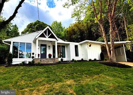 3020 FREDSEN PLACE - Photo 1