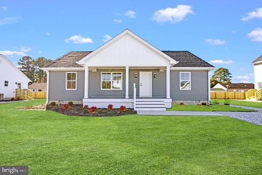 127 HOLLY HILL COURT - Photo 1
