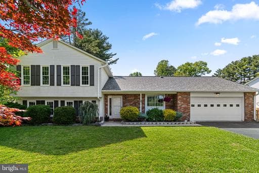 10022 WATERFORD DRIVE - Photo 1