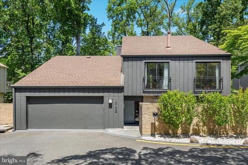 12108 QUORN LANE - Photo 1