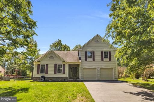 6458 WOODMERE PLACE - Photo 1