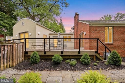 9109 BRADFORD ROAD - Photo 1