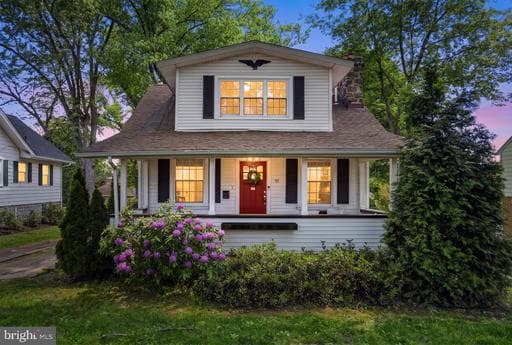 93 SAXER AVENUE - Photo 1