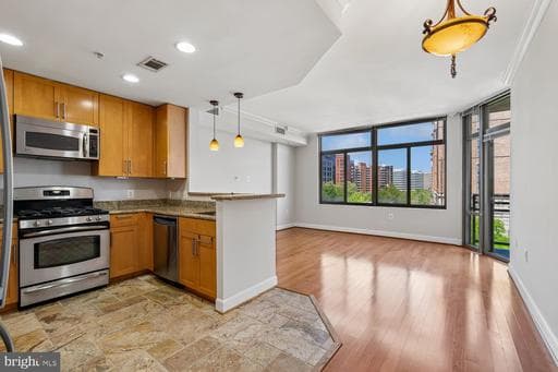 3650 S GLEBE ROAD 445 - Photo 1