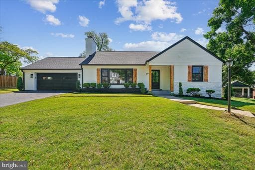 9915 WILDWOOD ROAD - Photo 1